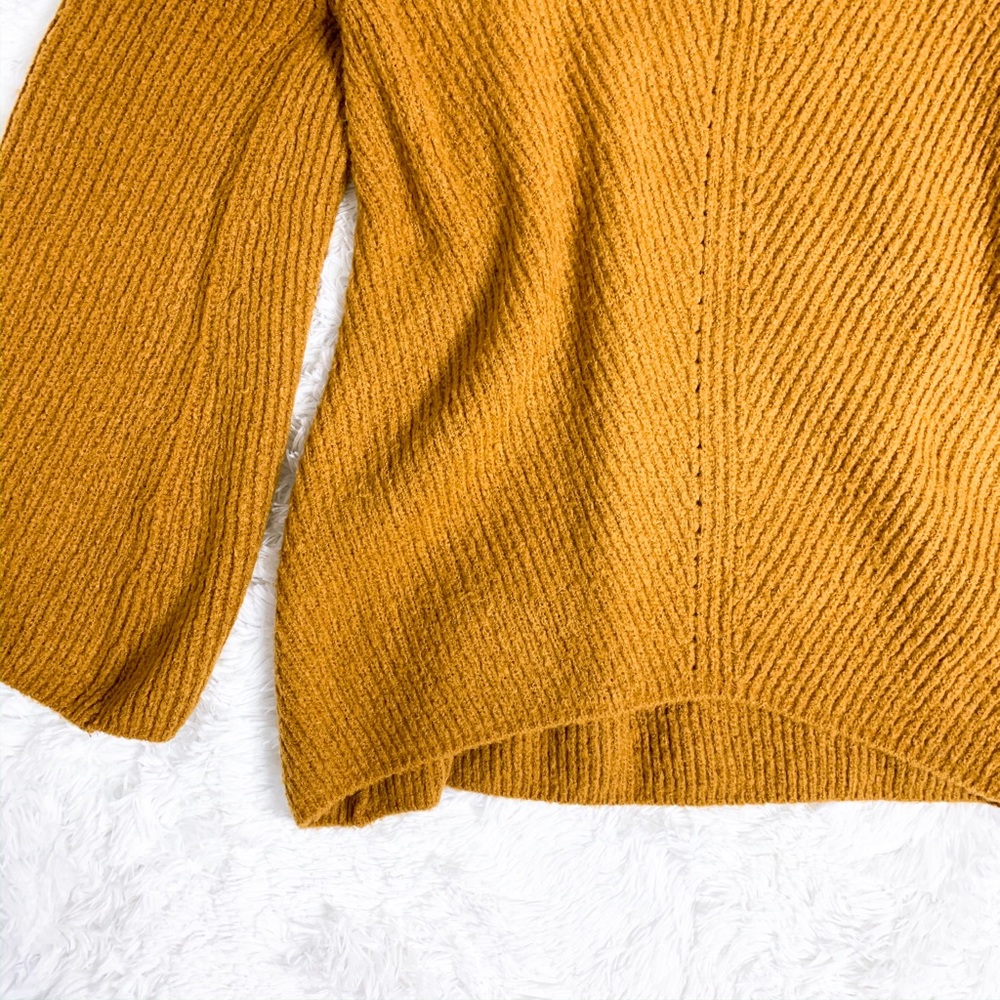 GIBSON LATIMER Oversized Chunky Knit Sweater - Picture 4 of 8